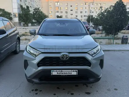 Toyota RAV4 2022 года за 12 700 000 тг. в Актау
