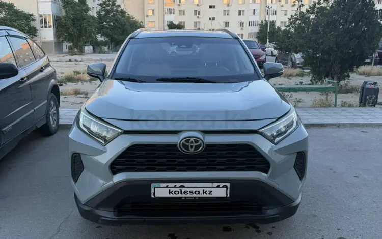 Toyota RAV4 2022 года за 12 700 000 тг. в Актау