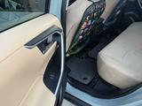 Toyota RAV4 2022 годаүшін12 700 000 тг. в Актау – фото 5