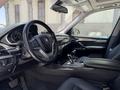 BMW X5 2015 года за 14 000 000 тг. в Алматы – фото 18