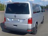 Volkswagen Caravelle 2015 года за 15 500 000 тг. в Костанай – фото 2