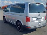 Volkswagen Caravelle 2015 года за 15 500 000 тг. в Костанай – фото 3