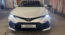 Toyota Camry 2021 года за 14 800 000 тг. в Алматы