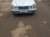 Mercedes-Benz E 240 1997 года за 2 650 000 тг. в Кокшетау