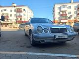 Mercedes-Benz E 240 1997 года за 2 650 000 тг. в Кокшетау