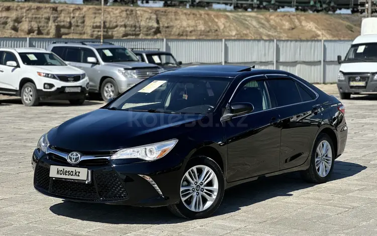 Toyota Camry 2017 года за 7 800 000 тг. в Атырау