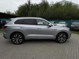 Volkswagen Touareg 2020 годаүшін28 100 000 тг. в Алматы – фото 3