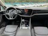 Volkswagen Touareg 2020 годаүшін28 100 000 тг. в Алматы – фото 5