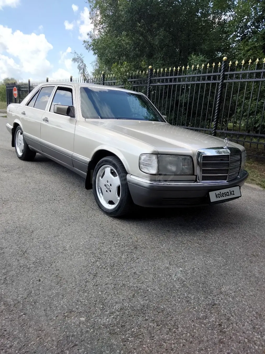 Mercedes-Benz S-Class, 1986
