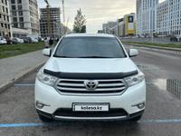 Toyota Highlander 2013 года за 13 500 000 тг. в Астана