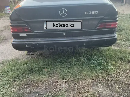 Mercedes-Benz E 230 1989 года за 550 000 тг. в Костанай – фото 3