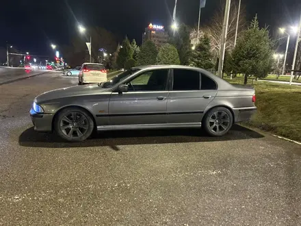 BMW 528 1997 года за 3 300 000 тг. в Алматы – фото 4