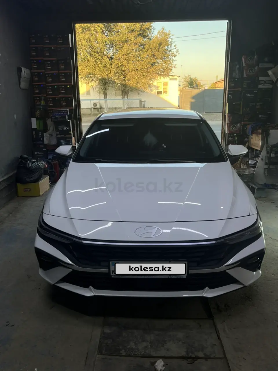 Hyundai Elantra, 2024