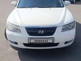 Hyundai Sonata 2006 года за 2 500 000 тг. в Астана