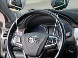 Toyota Camry 2016 года за 11 300 000 тг. в Уральск – фото 5