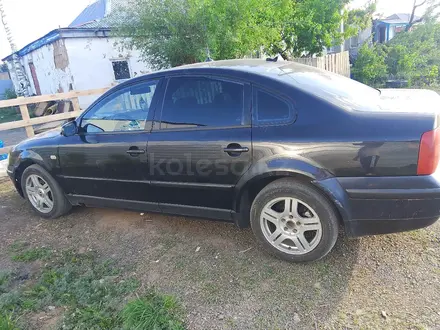 Volkswagen Passat 1998 года за 1 100 000 тг. в Астана – фото 2