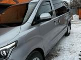 Hyundai H-1 2019 года за 17 500 000 тг. в Уральск – фото 2