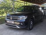 Volkswagen Taos 2021 года за 15 200 000 тг. в Алматы