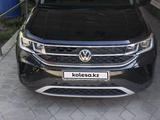 Volkswagen Taos 2021 года за 15 200 000 тг. в Алматы – фото 4