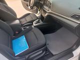 Hyundai Elantra 2018 годаүшін7 600 000 тг. в Актобе – фото 2