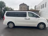 Hyundai Starex 2017 года за 10 500 000 тг. в Алматы
