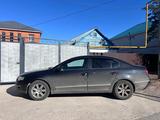 Volkswagen Passat 2006 годаүшін2 300 000 тг. в Актобе – фото 4