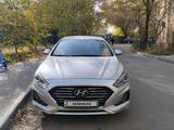 Hyundai Sonata 2017 годаүшін8 200 000 тг. в Алматы – фото 3