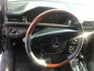 Mercedes-Benz E 280