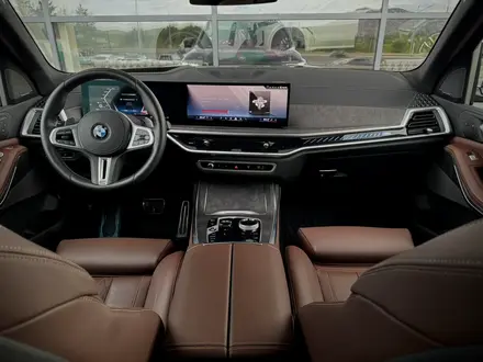 BMW X7 M60i 2025 года за 88 000 000 тг. в Усть-Каменогорск – фото 17