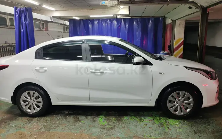 Kia Rio 2019 годаfor7 200 000 тг. в Астана