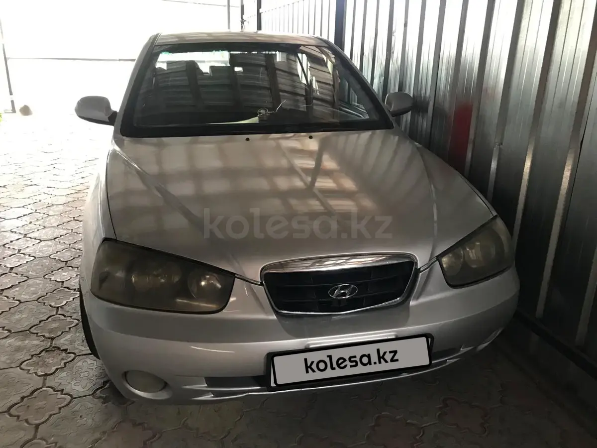 Hyundai Elantra, 2002