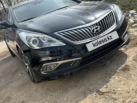 Hyundai Grandeur 2014 года за 9 150 000 тг. в Тараз – фото 16