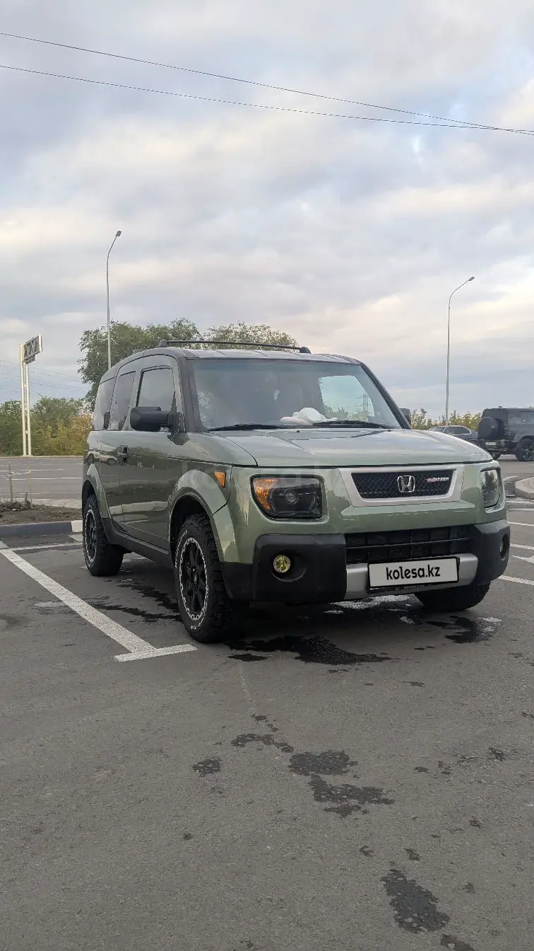Honda Element, 2004