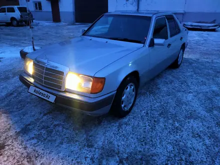 Mercedes-Benz E 220 1992 года за 1 900 000 тг. в Павлодар – фото 10