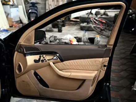 Mercedes-Benz S 500 2001 года за 3 500 000 тг. в Алматы – фото 5