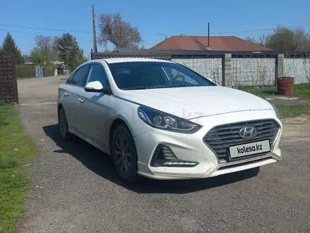 Hyundai Sonata 2018 года за 9 000 000 тг. в Сарканд – фото 3