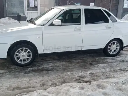 ВАЗ (Lada) Priora 2170 2015 года за 2 750 000 тг. в Усть-Каменогорск – фото 2