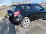 Toyota RAV4 2011 года за 8 900 000 тг. в Петропавловск – фото 2