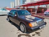 Mercedes-Benz E 230 1992 года за 1 700 000 тг. в Тараз – фото 2