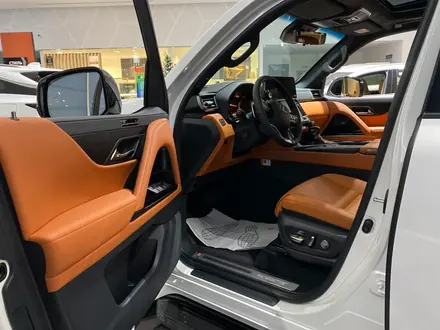 Lexus LX 600 VIP Black Edition 2025 года за 90 000 000 тг. в Актобе – фото 7