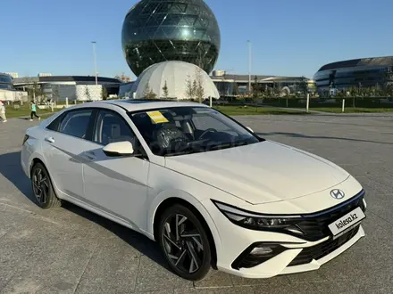 Hyundai Elantra 2023 года за 8 600 000 тг. в Астана