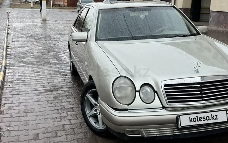 Mercedes-Benz E 320 1999 годаүшін2 600 000 тг. в Алматы