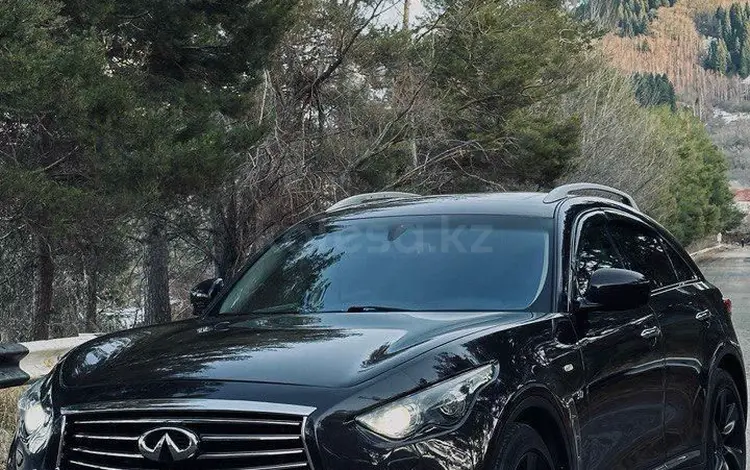 Infiniti QX70 2015 года за 14 900 000 тг. в Астана