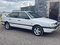 Volkswagen Passat 1995 годаүшін1 700 000 тг. в Караганда