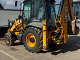 JCB  3CX 2012 года за 23 500 000 тг. в Астана