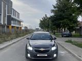 Chevrolet Cruze 2013 года за 3 200 000 тг. в Алматы – фото 2