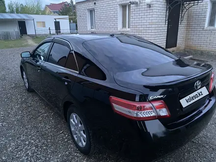 Toyota Camry 2010 года за 7 000 000 тг. в Актобе – фото 3