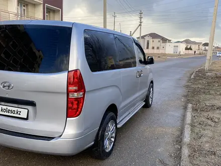 Hyundai H-1 2008 года за 8 500 000 тг. в Актау – фото 2