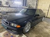 BMW 735 1996 года за 2 450 000 тг. в Актобе