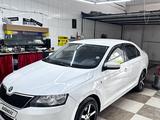 Skoda Rapid 2017 годаүшін4 600 000 тг. в Актобе – фото 3